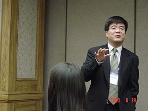 海闻教授等参加第四届全球卫生经济大会1