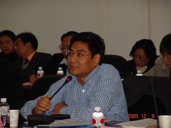 经济学新闻图片